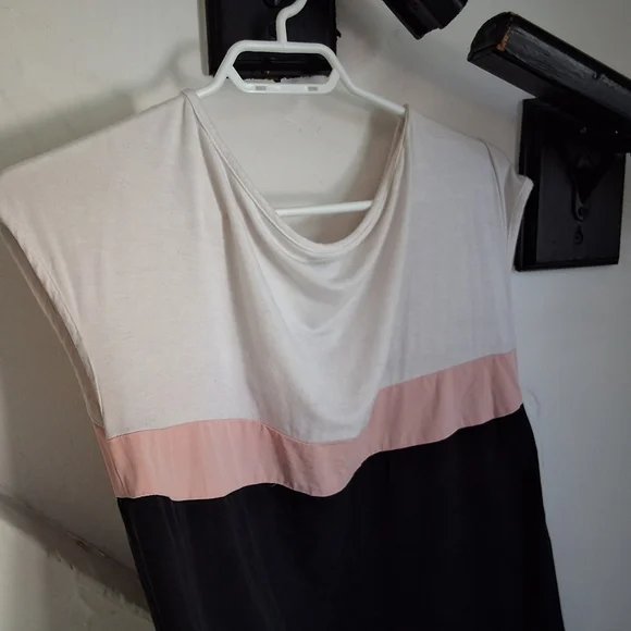 Canadian Designer Colorblock Mini Dress - Picture 4 of 6